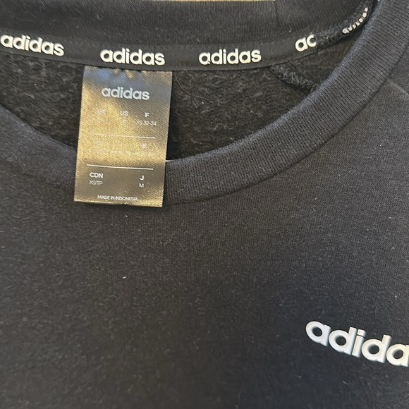 Adidas oversized Sweatshirt women’s size xs - Picture 4 of 5